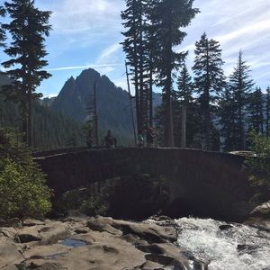 Meet your Posher, Becky